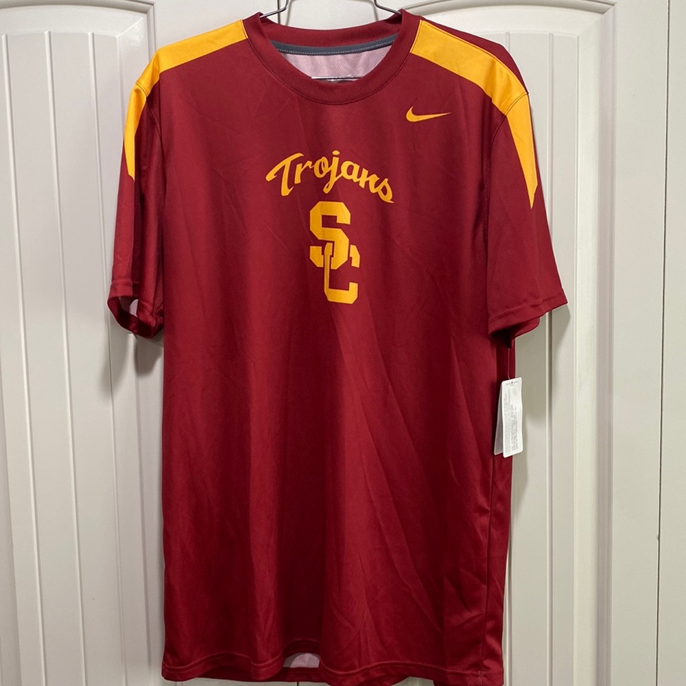 USC logo’d Nike short sleeve sublimated shirt large